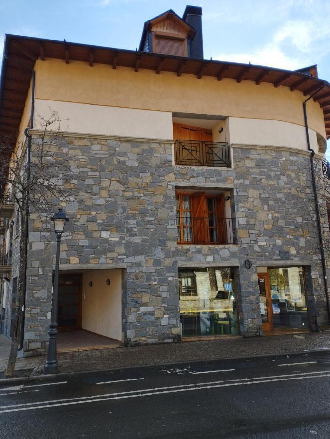 Check-In Casas Casa Pedro Apartment Benasque Exterior photo